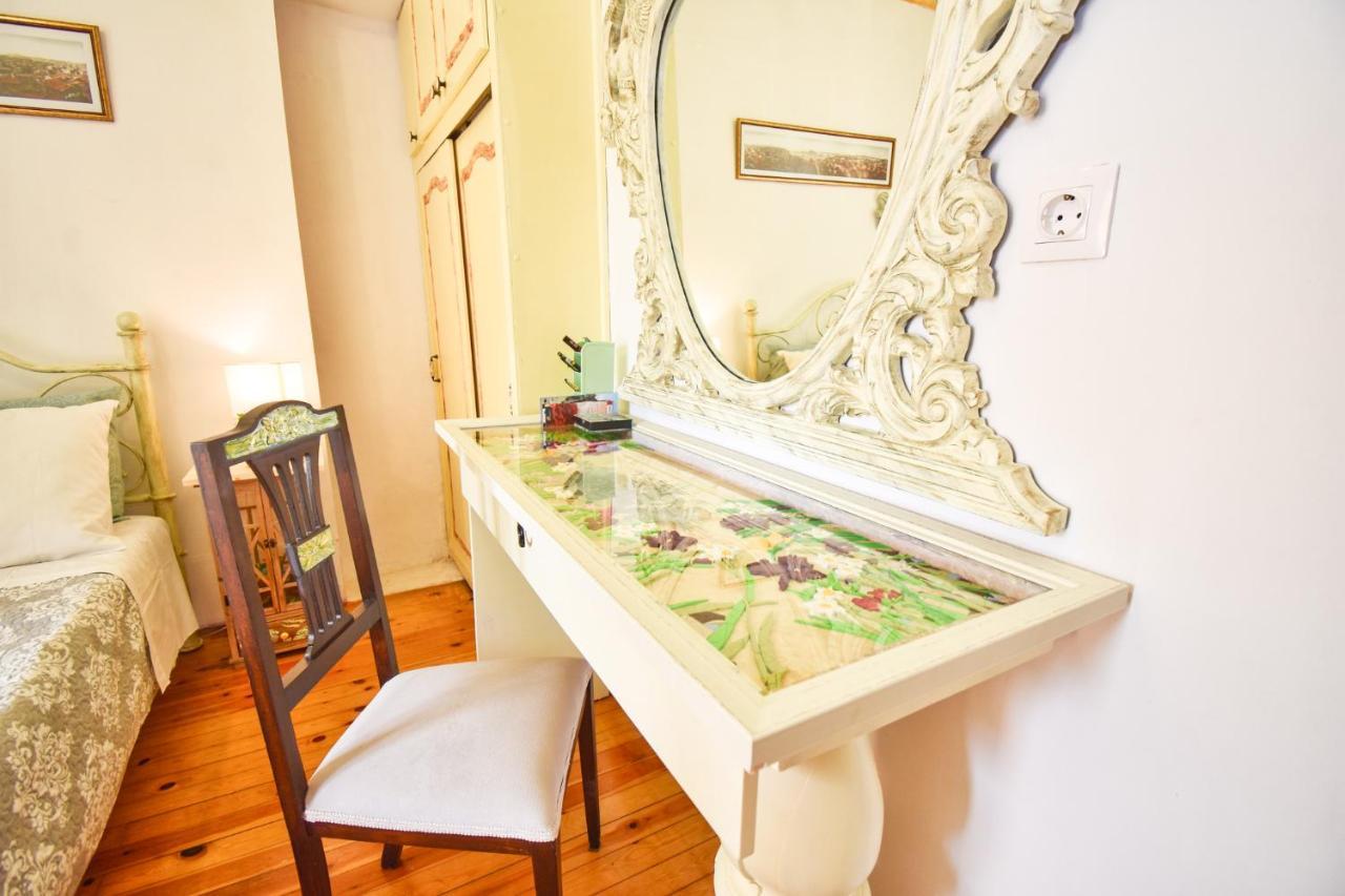Venetian Well Gallery Apartment In Corfu Old Town Екстер'єр фото
